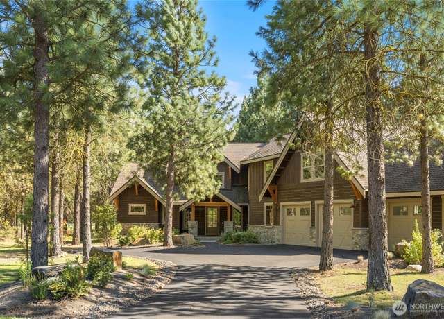 Property at 1060 Southern Star Ln, Cle Elum, WA 98922, 5 beds, 4 baths
