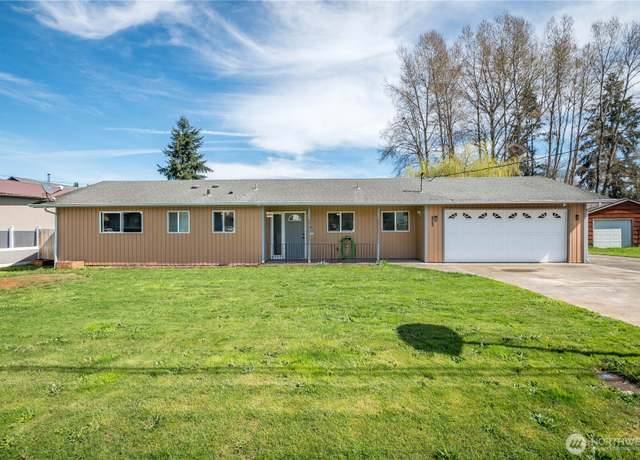 Property at 1658 N 2nd, Kelso, WA 98626, 3 beds, 2 baths
