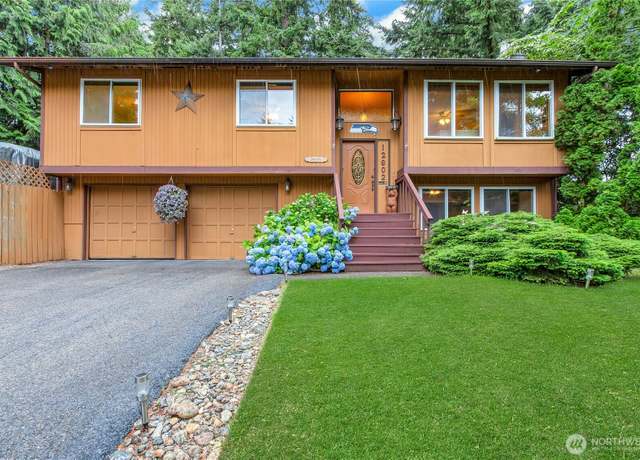 Property at 12902 E 122nd Avenue Ct E, Puyallup, WA 98374, 3 beds, 3 baths