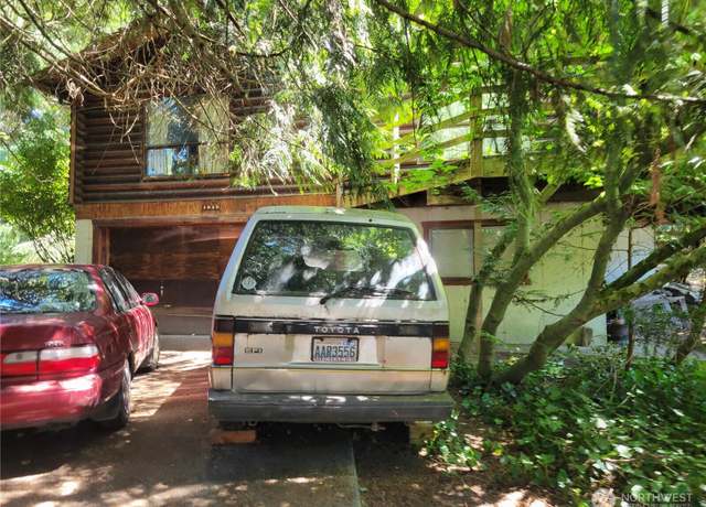 Property at 1818 Jackson Dr NW, Bremerton, WA 98312, 2 beds, 2 baths