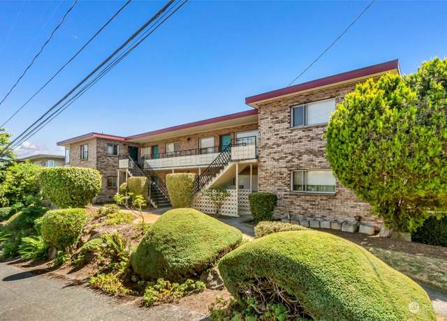 Property at 920 6th Ave N, Seattle, WA 98109, 11 beds, 9 baths
