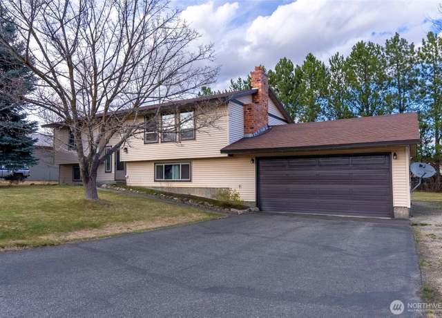 Property at 20 River Overlook, Omak, WA 98841, 4 beds, 2.5 baths