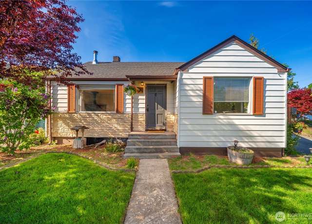 Property at 1015 119th St S, Parkland, WA 98444, 2 beds, 1 bath