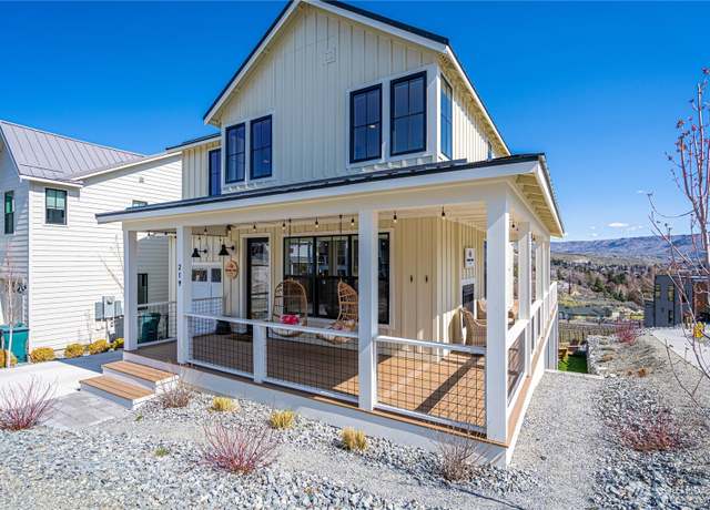 Property at 219 Bluebell Ct, Chelan, WA 98816, 4 beds, 4.5 baths