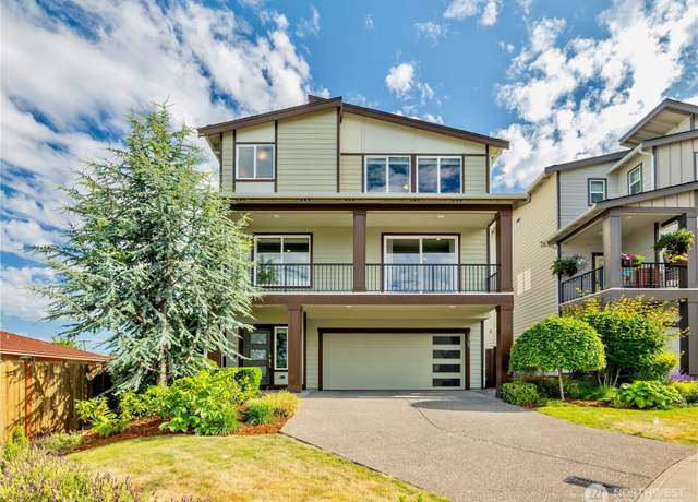 Property at 8269 S 118th Ct, Seattle, WA 98178, 4 beds, 3.5 baths
