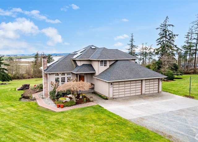 Property at 11374 Walker Rd, Mount Vernon, WA 98273, 4 beds, 3 baths