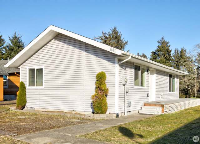 Property at 640 Island Cir SE, Ocean Shores, WA 98569, 2 beds, 1 bath