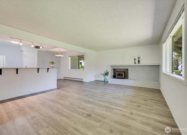 Property at 4502 216th St SW Unit 2A, Mountlake Terrace, WA 98043, 3 beds, 1 bath