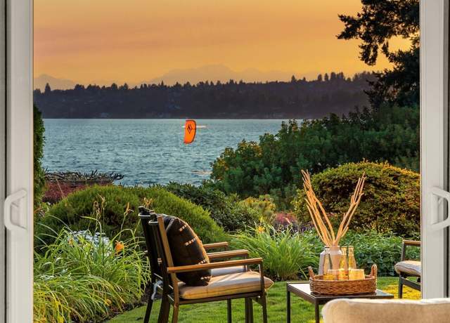 Property at 6620 Lake Washington Blvd NE #101, Kirkland, WA 98033, 2 beds, 2 baths