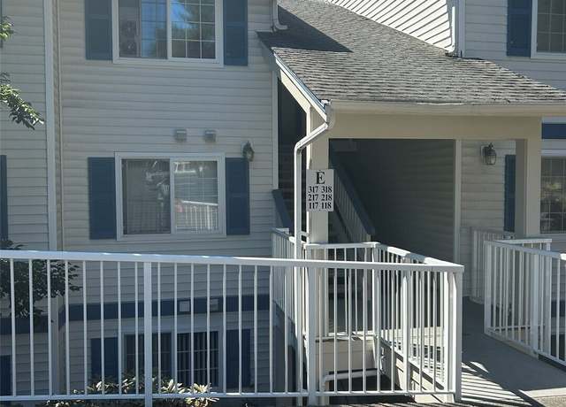 Property at 949 Aberdeen Ave NE Unit E-117, Renton, WA 98056, 2 beds, 1 bath