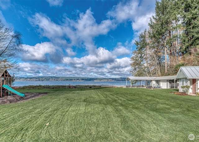 Property at 26217 Edgewater Pl NW, Poulsbo, WA 98370, 3 beds, 2 baths