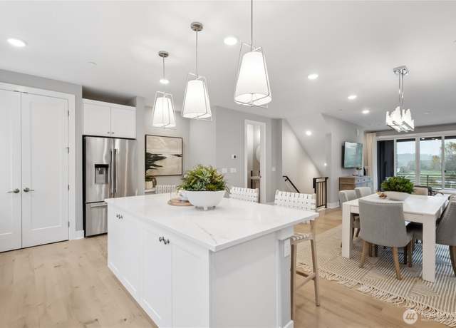 Property at 12224 137th Pl NE #2103, Redmond, WA 98052, 4 beds, 3.5 baths