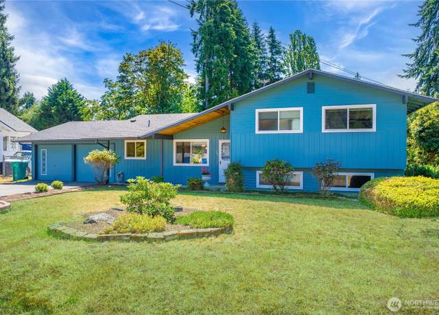 Property at 725 N 188th St, Shoreline, WA 98133, 4 beds, 2.5 baths