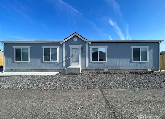 Property at 2802 S 5th Ave #30, Union Gap, WA 98903, 3 beds, 2 baths