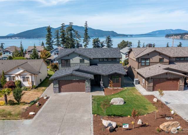 Property at 3910 W 3rd St, Anacortes, WA 98221, 4 beds, 2.5 baths