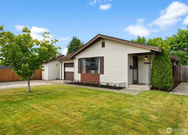 Property at 1336 Woodlawn St, Tacoma, WA 98465, 3 beds, 1 bath