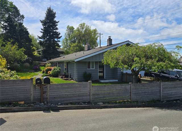 Property at 1012 9th Ave N, Edmonds, WA 98020, 3 beds, 2.5 baths
