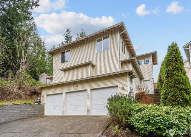 Property at 4229 146th Pl SW, Lynnwood, WA 98087, 4 beds, 2.5 baths