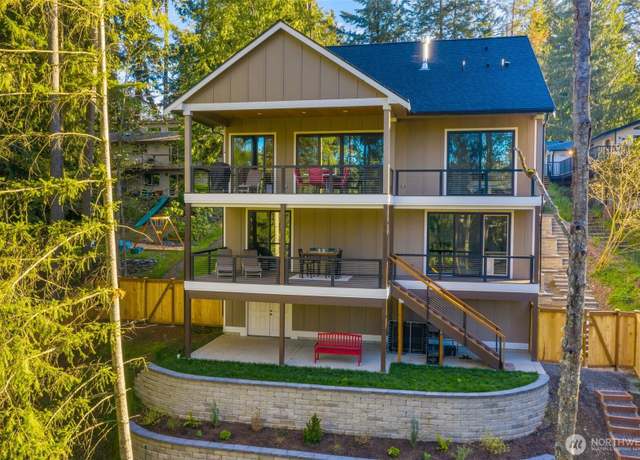 Property at 4804 W Tapps Dr E, Lake Tapps, WA 98391, 3 beds, 3 baths