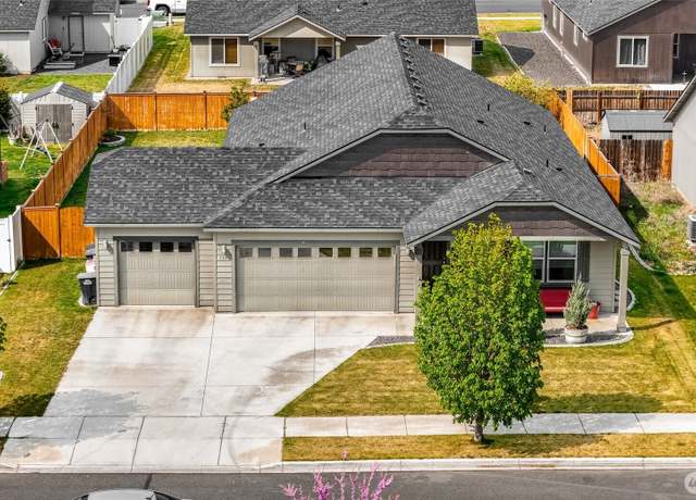 Property at 1344 E Egeland Dr, Moses Lake, WA 98837, 3 beds, 2 baths