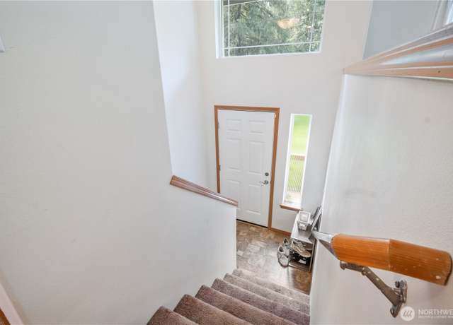 Property at 12815 Crystal Springs Dr, Granite Falls, WA 98252, 3 beds, 2 baths