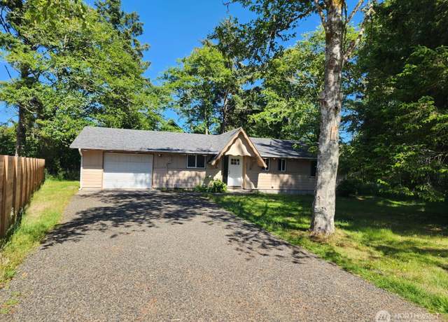 Property at 613 Willipa Ct SE, Ocean Shores, WA 98569, 3 beds, 1.5 baths