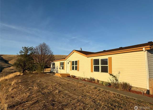 Property at 402 Poulsen Rd, Dayton, WA 99328, 3 beds, 2.5 baths