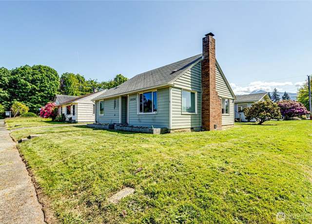 Property at 1404 Georgiana and 215 Ennis St, Port Angeles, WA 98362, 4 beds, 2 baths