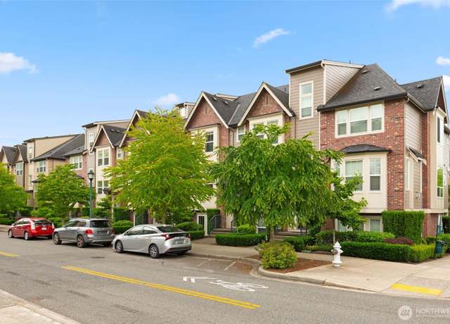 Property at 1087 10th Ave NE, Issaquah, WA 98029, 4 beds, 3 baths