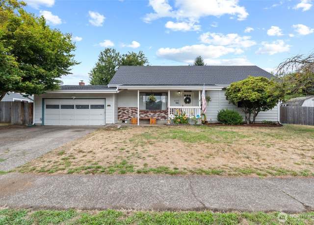 Property at 15202 NE 74th St, Vancouver, WA 98682, 4 beds, 3 baths