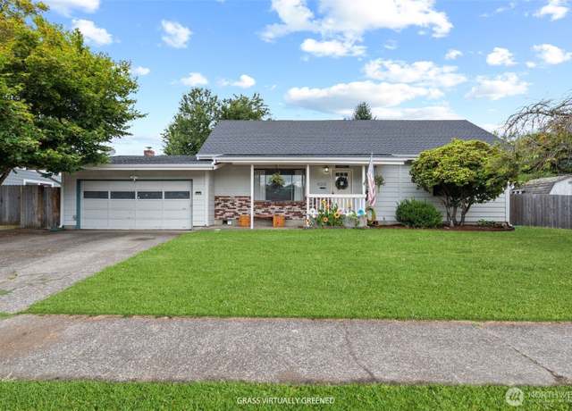 Property at 15202 NE 74th St, Vancouver, WA 98682, 4 beds, 3 baths