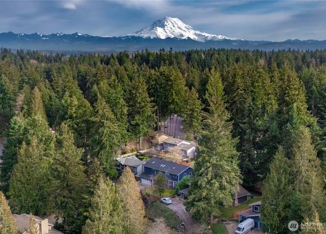 Property at 2302 33rd Ave SE, Puyallup, WA 98374, 5 beds, 4 baths