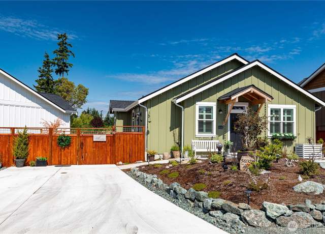 Property at 5032 Eagle Ridge Dr, Freeland, WA 98249, 2 beds, 1 bath