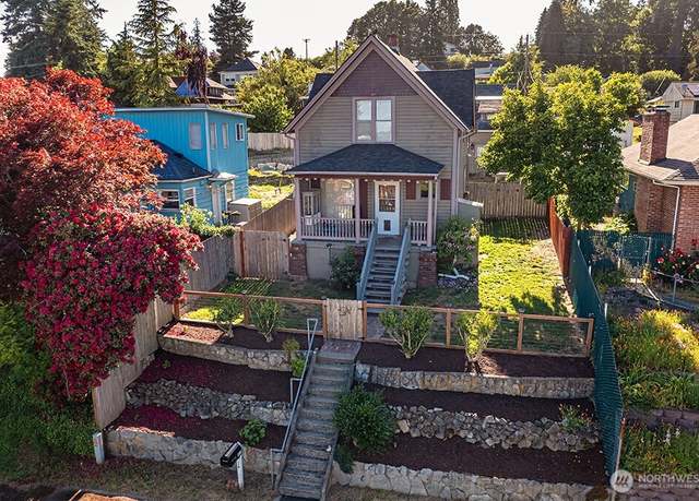 Property at 517 S Hartford Ave, Bremerton, WA 98312, 3 beds, 2 baths
