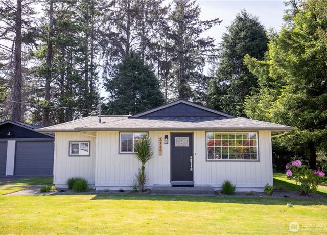 Property at 29311 Joy Ln, Ocean Park, WA 98640, 3 beds, 1 bath