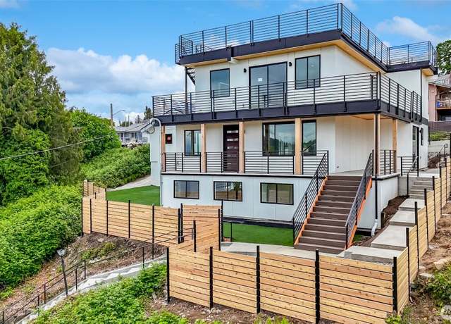 Property at 7253 S Taft St, Seattle, WA 98178, 4 beds, 3.5 baths