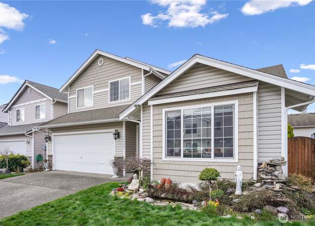 Property at 17624 12th Pl W, Lynnwood, WA 98037, 4 beds, 3 baths