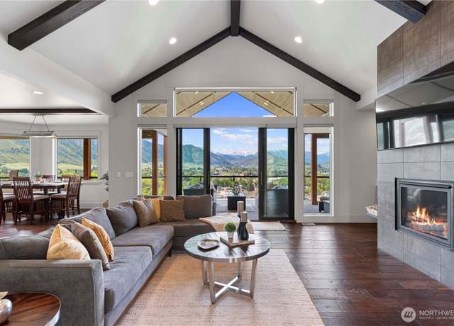 Property at 106 Mt Cashmere Pl, Cashmere, WA 98815, 4 beds, 4.5 baths