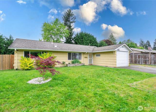 Property at 3918 NE 21st St, Renton, WA 98056, 3 beds, 2 baths