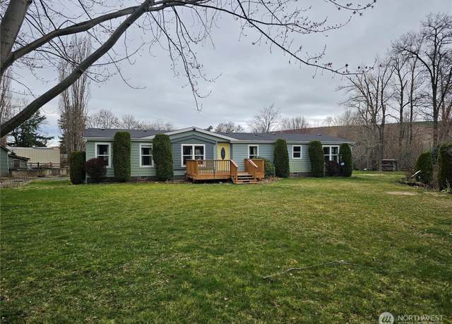 Property at 195 Second SE, Dixie, WA 99329, 3 beds, 2 baths
