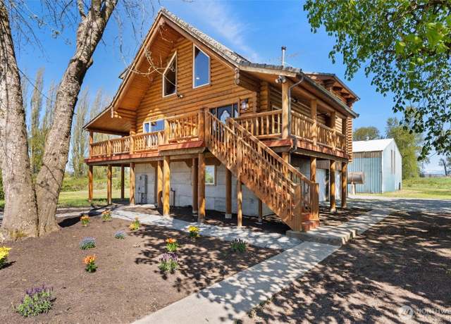 Property at 10121 109th St SE, Snohomish, WA 98296, 3 beds, 2 baths