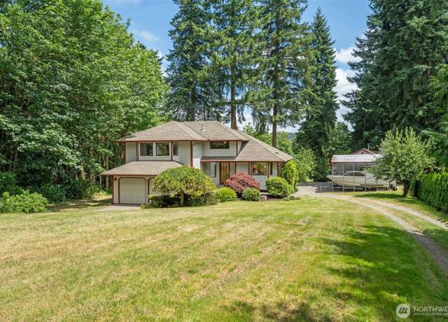 Property at 16714 Broadway Ave, Snohomish, WA 98296, 3 beds, 2.5 baths
