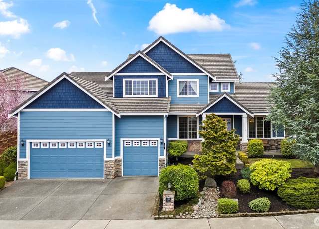 Property at 38 Mount Rainier Loop E, Bonney Lake, WA 98391, 4 beds, 2.5 baths