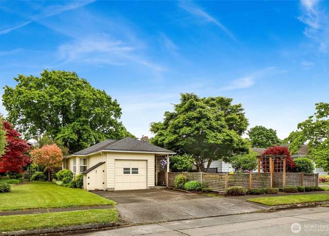 Property at 2708 Lynn St, Bellingham, WA 98225, 3 beds, 1 bath