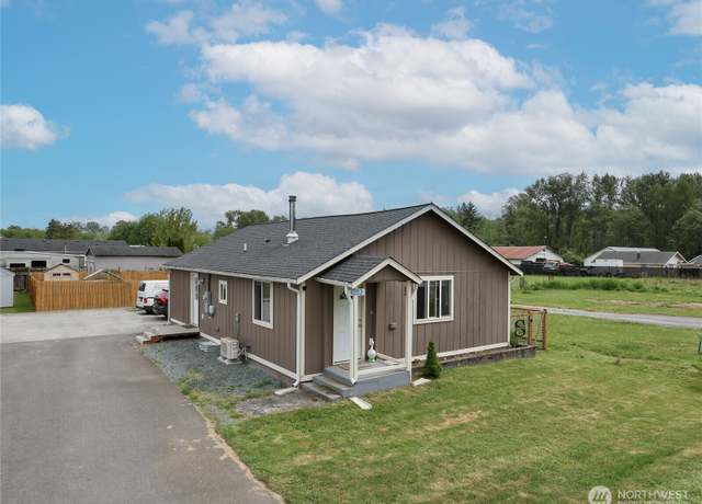Property at 1003 N Fruitdale Rd, Sedro Woolley, WA 98284, 3 beds, 1.5 baths