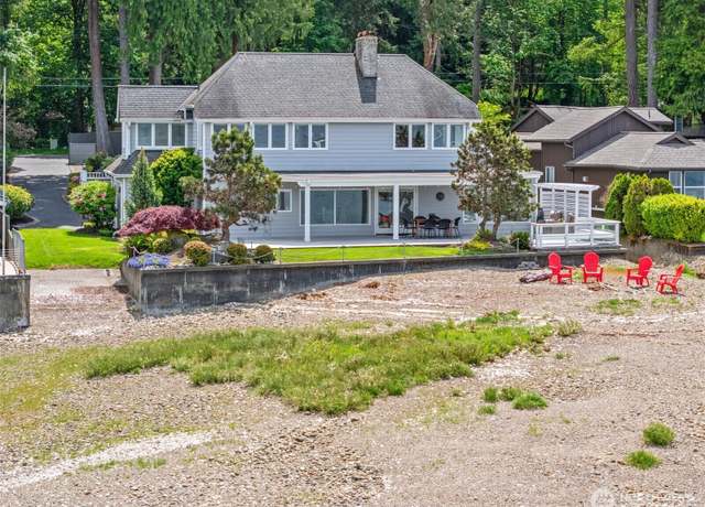Property at 11521 E State Route 106, Union, WA 98592, 2 beds, 4 baths
