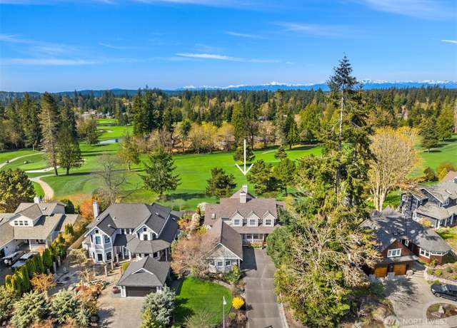 Property at 905 Cherry Ave NE, Bainbridge Island, WA 98110, 4 beds, 3 baths