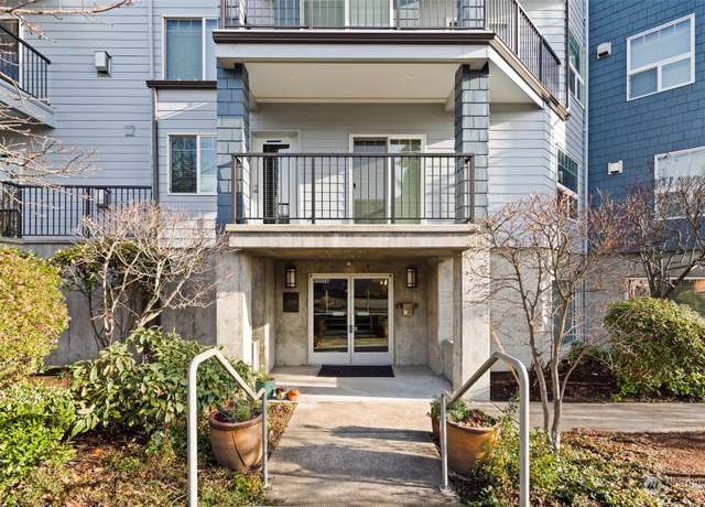 Property at 22226 6th Ave S #302, Des Moines, WA 98198, 1 bed, 1 bath
