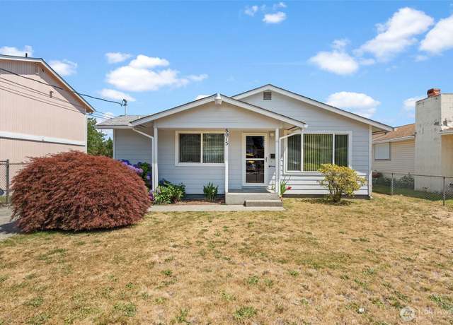 Property at 8015 S Ainsworth Ave, Tacoma, WA 98408, 3 beds, 1 bath