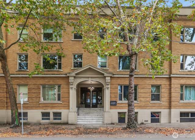 Property at 7 Harrison St #24, Seattle, WA 98109, 1 bath